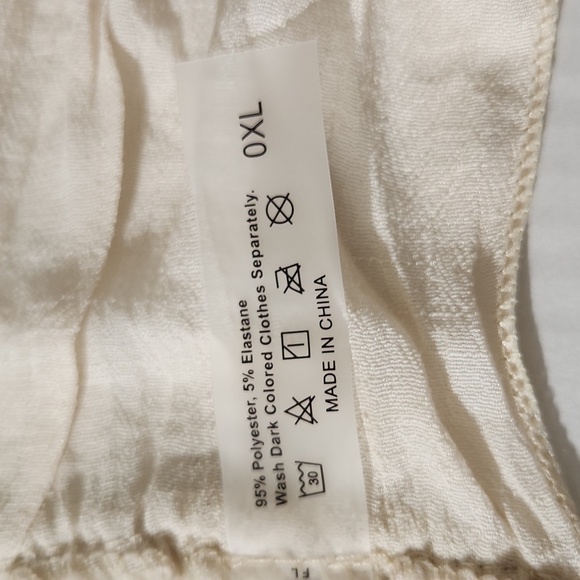 Halter Top Women's Size XL Cream Crochet Lace Open Weave Tie Back Lightweight - Picture 13 of 13